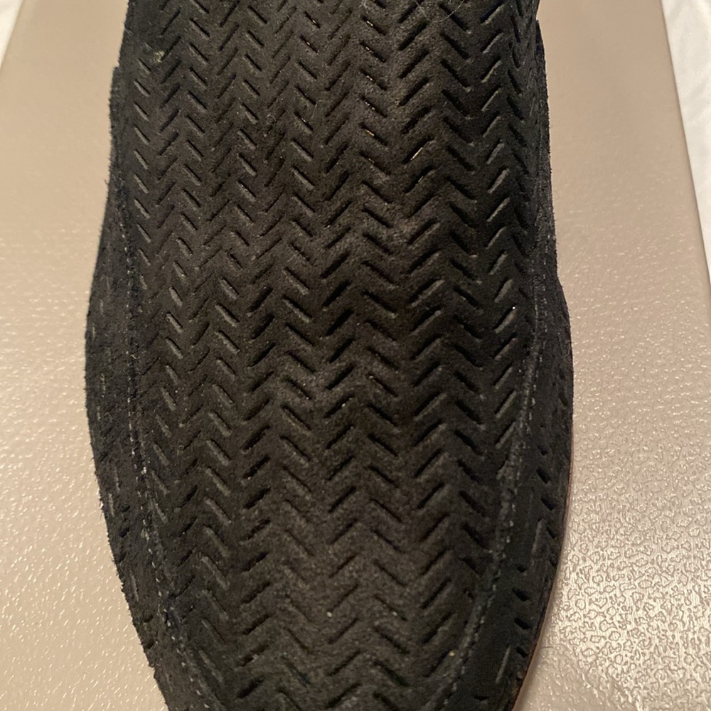 Size 9m Woman’s Loafer Shoes - Picture 8 of 9
